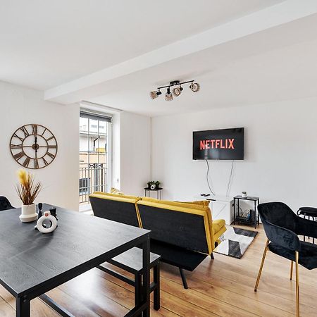 Sleek Shoreditch Hideout - 2 Bed Gem With Balcony In Central London Ngoại thất bức ảnh