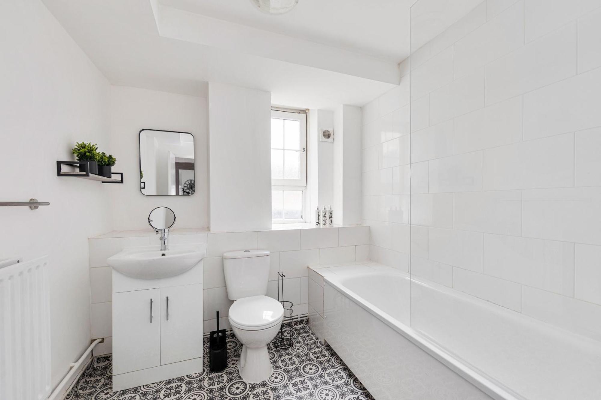 Sleek Shoreditch Hideout - 2 Bed Gem With Balcony In Central London Ngoại thất bức ảnh
