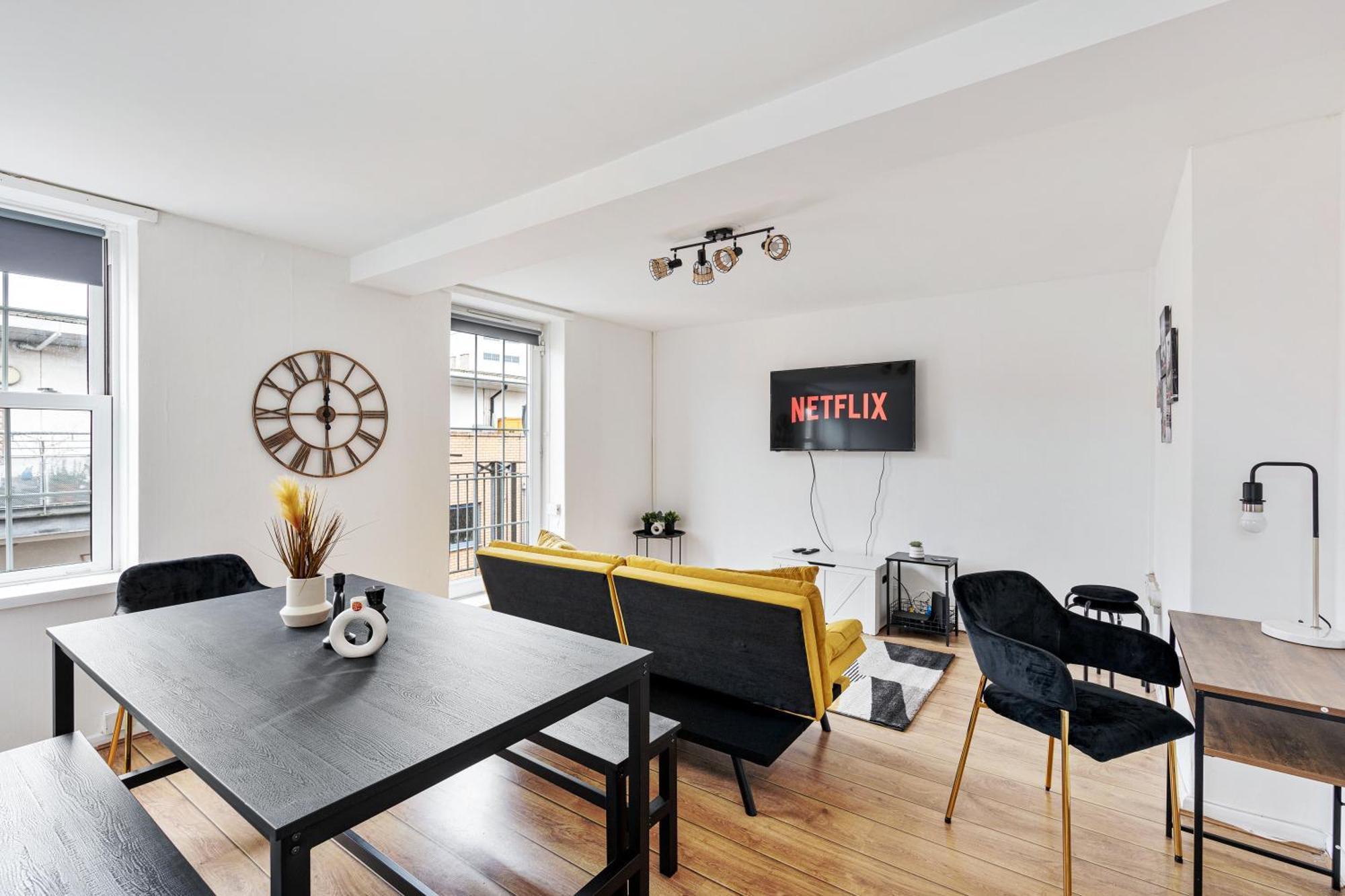 Sleek Shoreditch Hideout - 2 Bed Gem With Balcony In Central London Ngoại thất bức ảnh