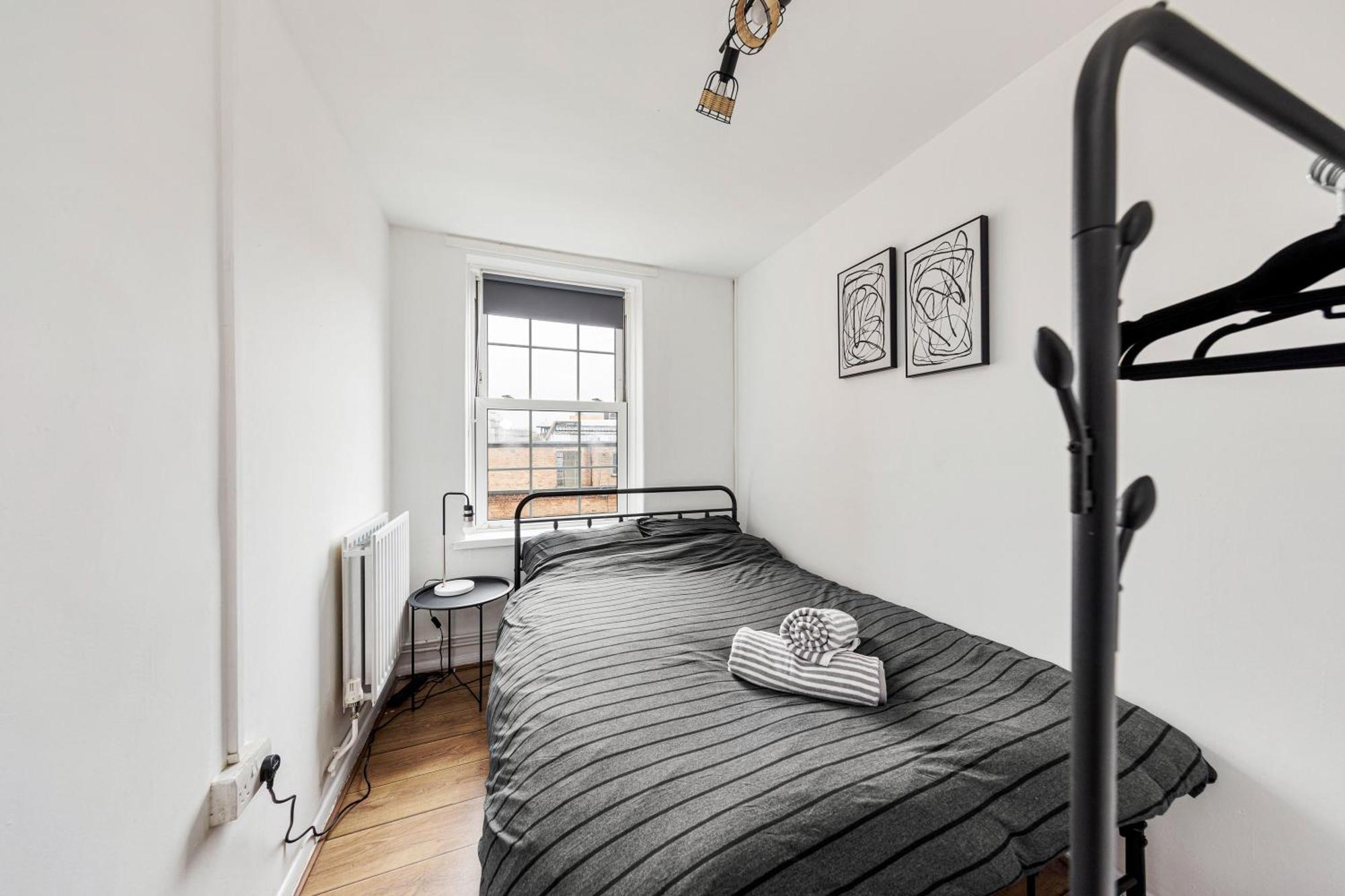 Sleek Shoreditch Hideout - 2 Bed Gem With Balcony In Central London Ngoại thất bức ảnh